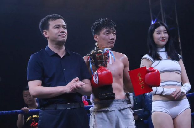 2018“中達·洪光杯”英雄會盟自由搏擊爭霸賽震