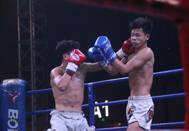 2018“中達·洪光杯”英雄會盟自由搏擊爭霸賽震